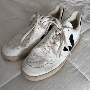 Veja White and Black Women's Sneakers